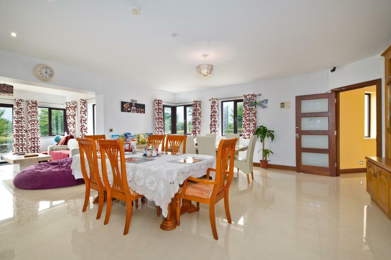 Moorepark West House เฟอร์มอย ภายนอก รูปภาพ